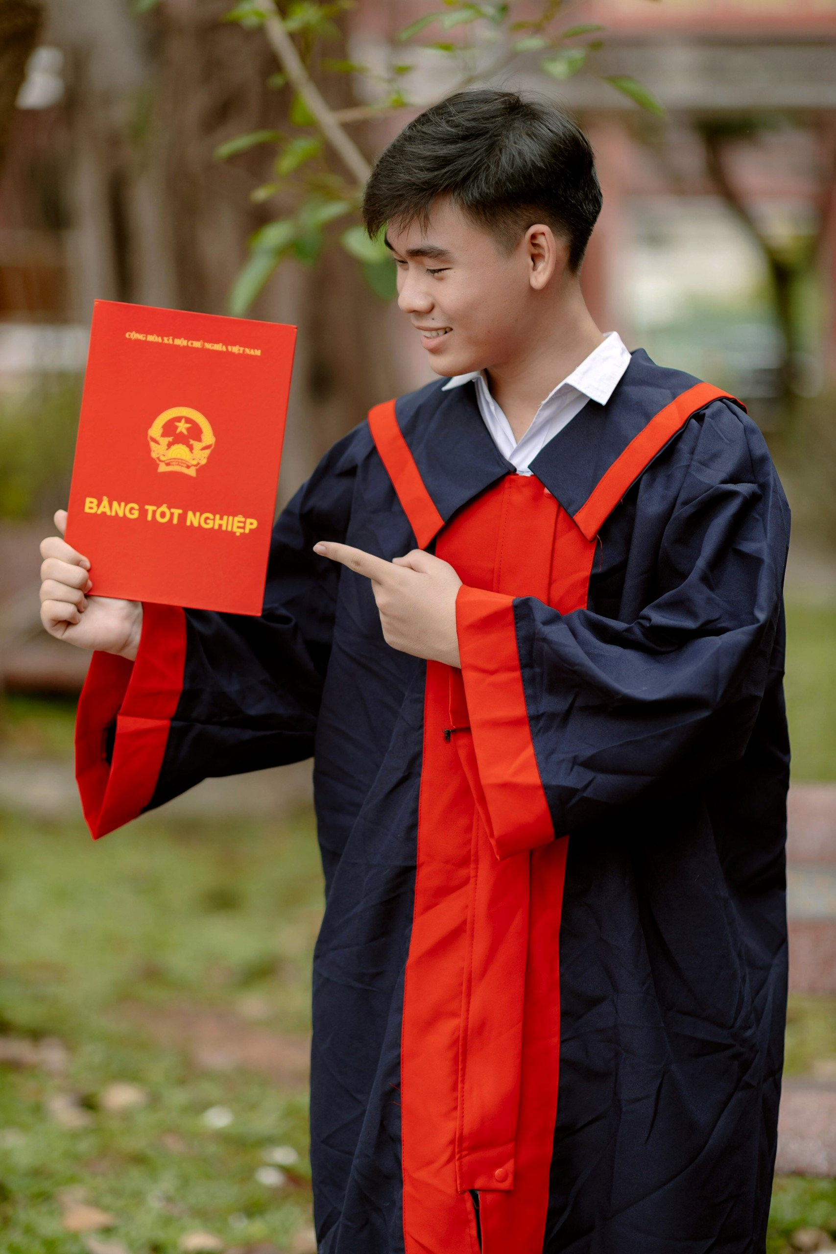 Learn without limits and spread knowledge.